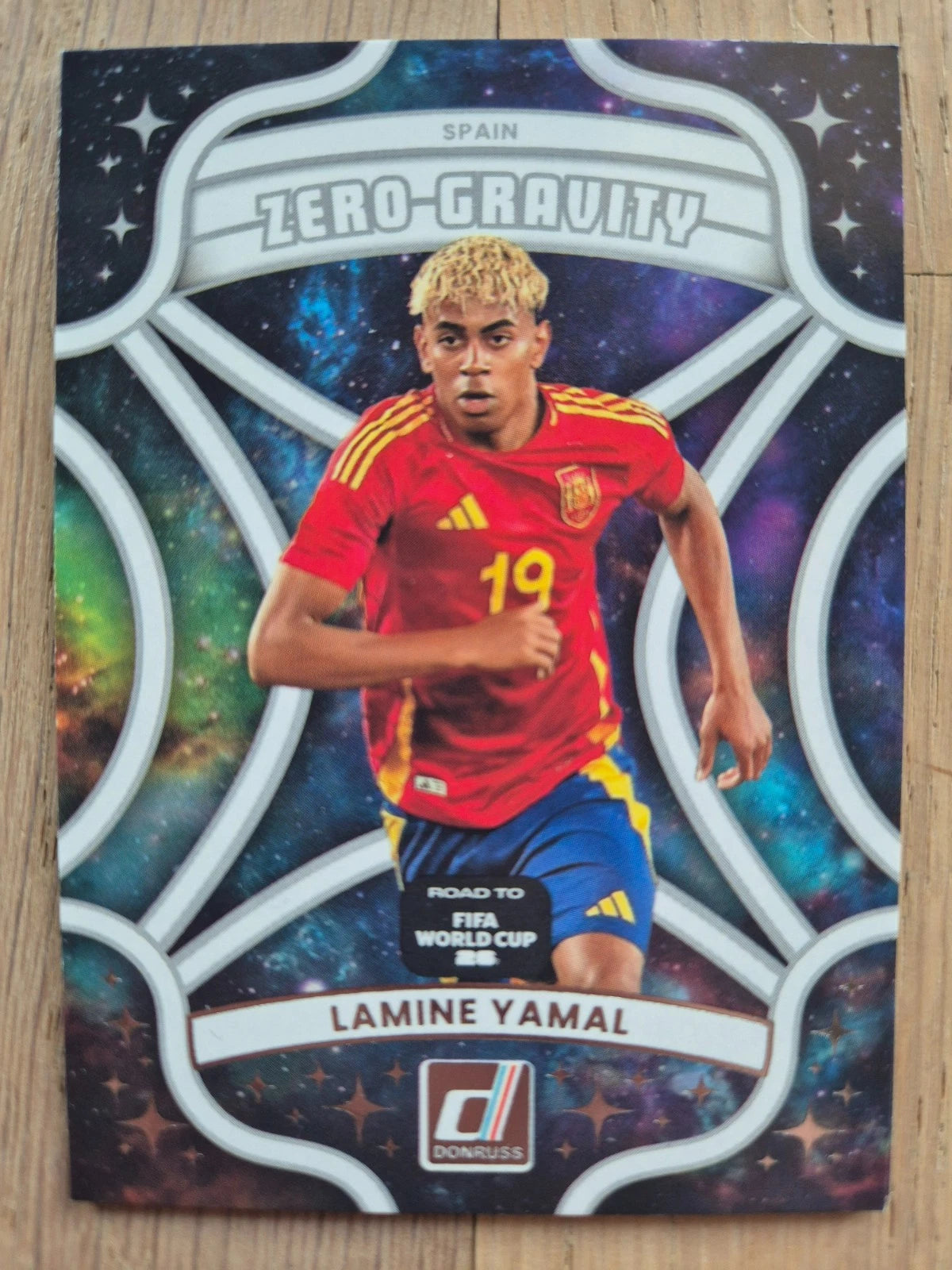 2025-26 Donruss Road to FIFA World Cup Soccer Hobby Box (2Auto/Memo)