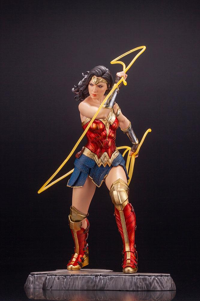 FIGUR Wonder Woman 1984 Movie ARTFX Statue 1/6 Wonder Woman 25 cm