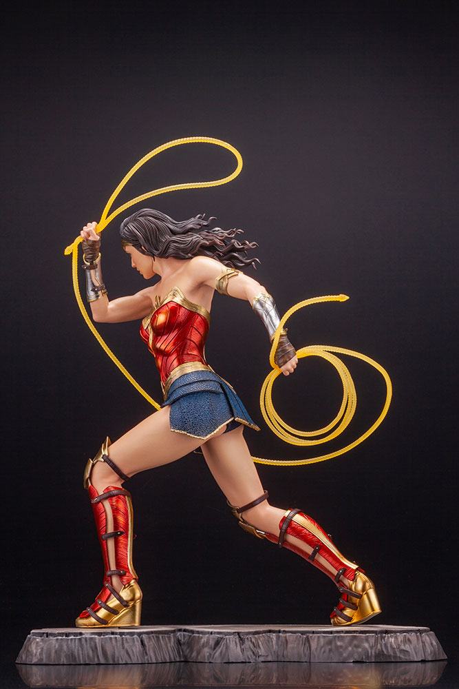 FIGUR Wonder Woman 1984 Movie ARTFX Statue 1/6 Wonder Woman 25 cm