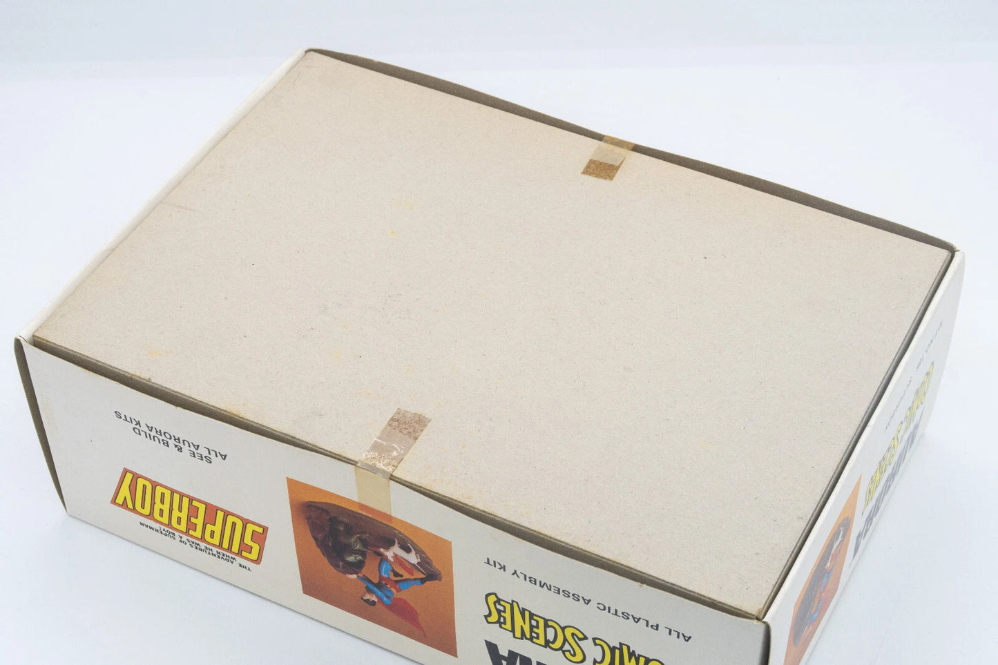 FIGUR Aurora Comic Scenes Superboy Model Kit Nr. 186