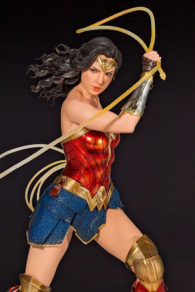 FIGUR Wonder Woman 1984 Movie ARTFX Statue 1/6 Wonder Woman 25 cm